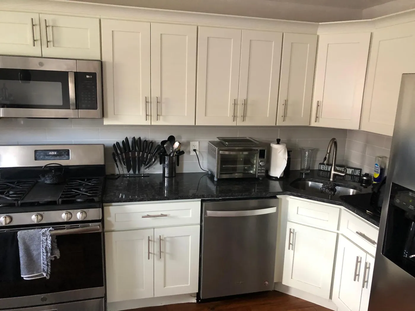 Kitchen after a recurring clean