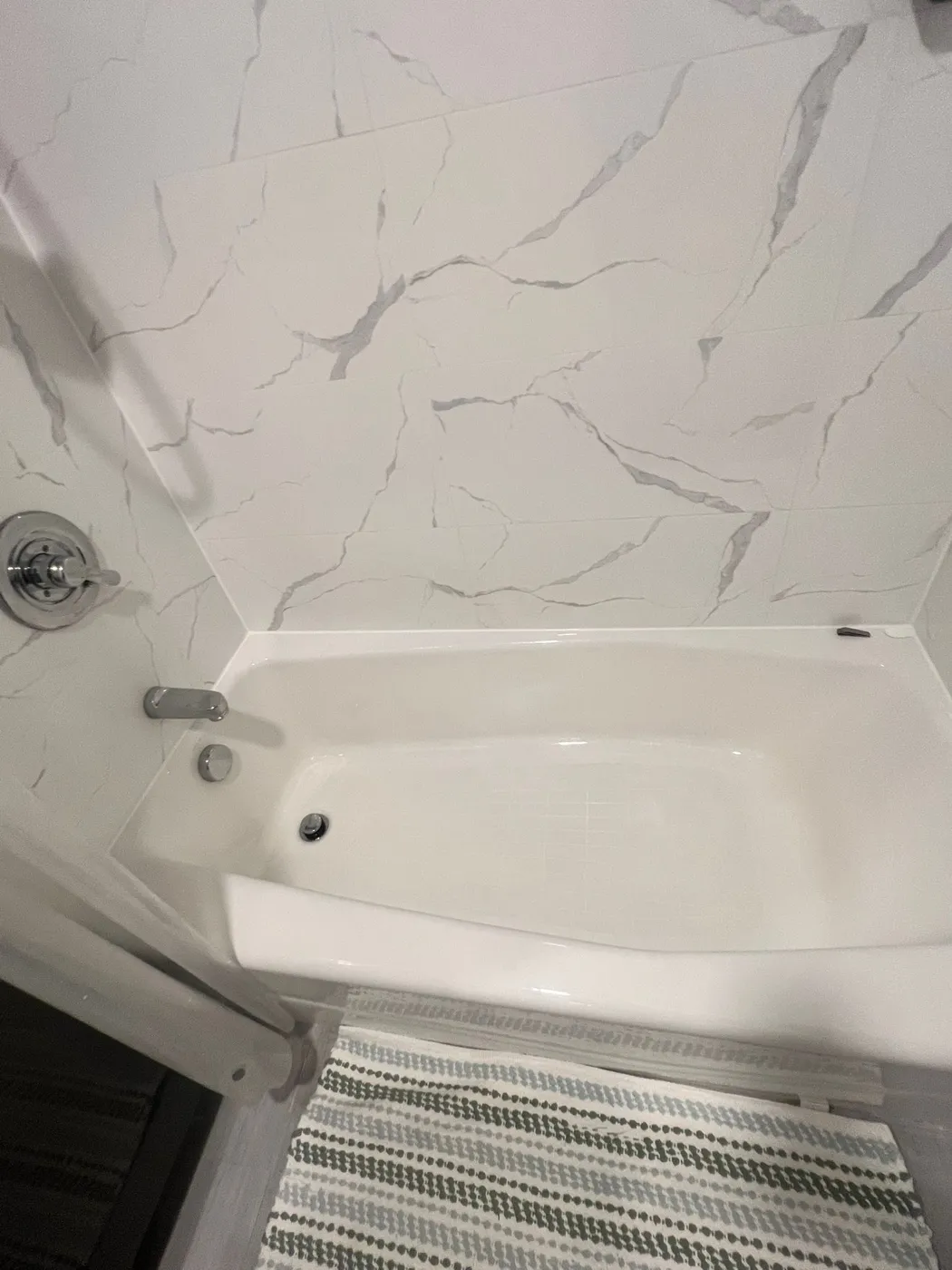 Bathtub after a clean